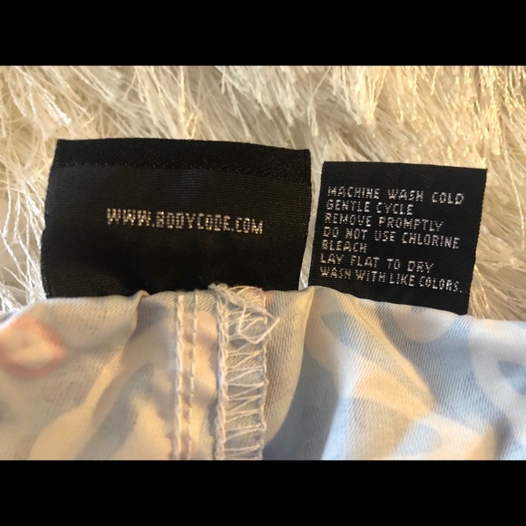 Shorts - Picture 8 of 8